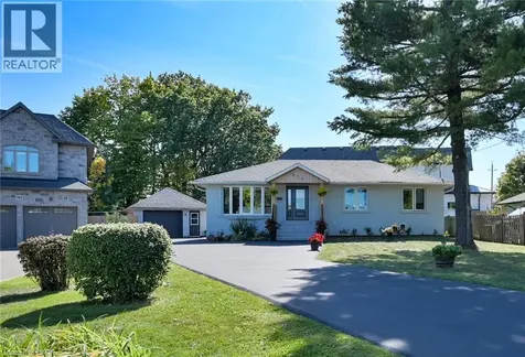 390 Wendall Place Oakville ON L6K 2M1