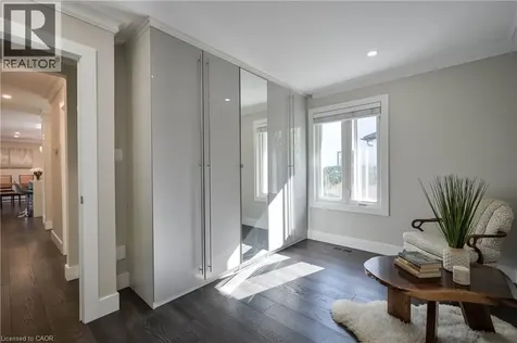 390 Wendall Place Oakville ON L6K 2M1