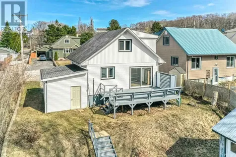 49 Westview Crescent Elliot Lake ON P5A 2B2