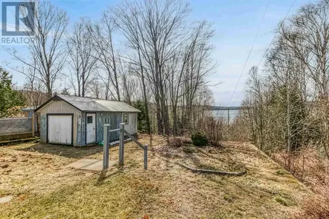 49 Westview Crescent Elliot Lake ON P5A 2B2