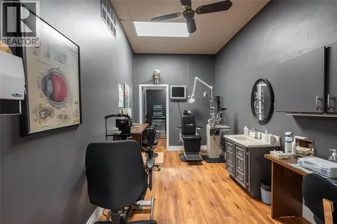 172 Christina Street Sarnia ON N7T 5T9