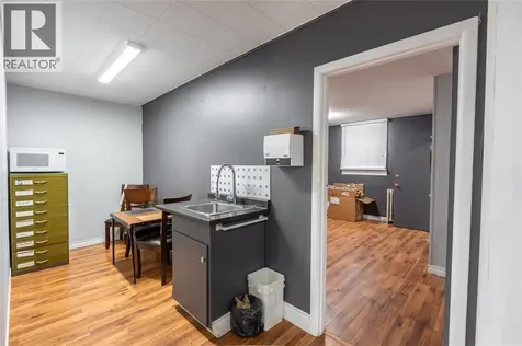 172 Christina Street Sarnia ON N7T 5T9