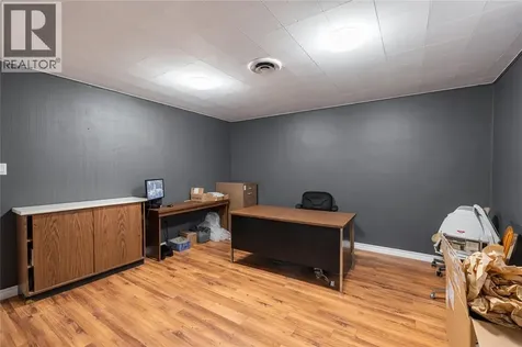 172 Christina Street Sarnia ON N7T 5T9