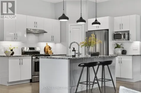324 Long Acres Street Ottawa ON K2M 0H4