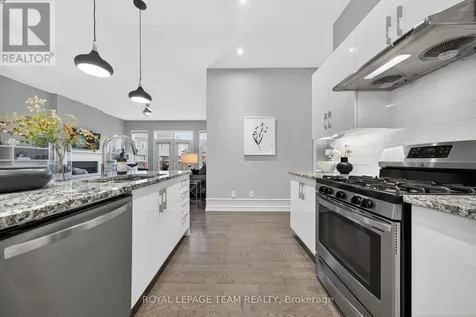 324 Long Acres Street Ottawa ON K2M 0H4