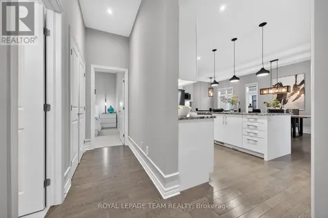 324 Long Acres Street Ottawa ON K2M 0H4