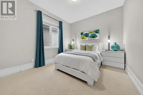 324 Long Acres Street Ottawa ON K2M 0H4