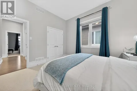 324 Long Acres Street Ottawa ON K2M 0H4