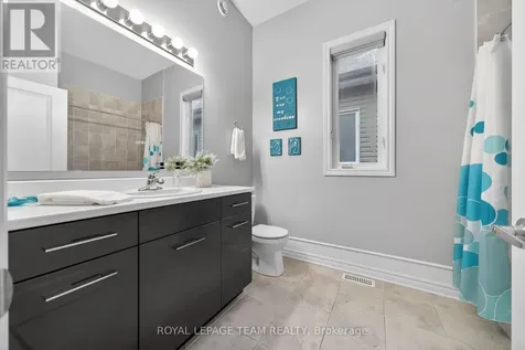 324 Long Acres Street Ottawa ON K2M 0H4