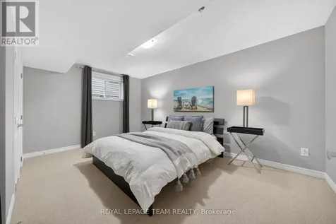 324 Long Acres Street Ottawa ON K2M 0H4