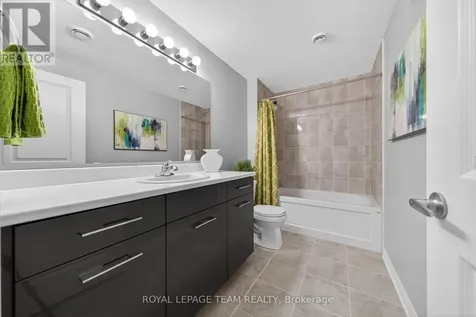 324 Long Acres Street Ottawa ON K2M 0H4