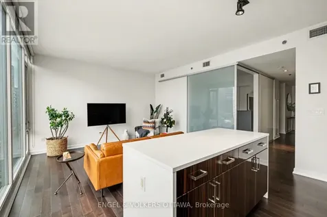 300 Lisgar Street Ottawa ON K2P 0E2