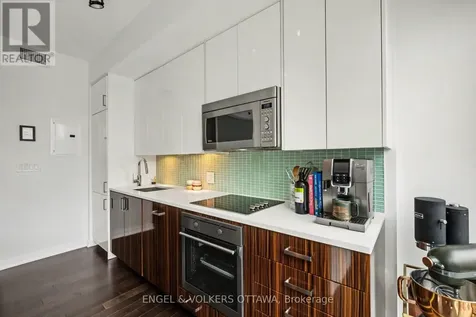 300 Lisgar Street Ottawa ON K2P 0E2