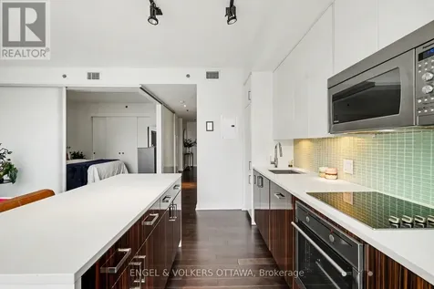 300 Lisgar Street Ottawa ON K2P 0E2