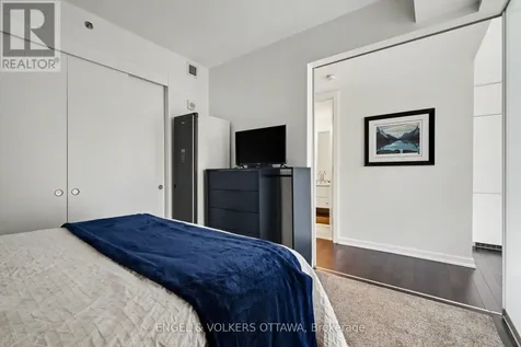 300 Lisgar Street Ottawa ON K2P 0E2