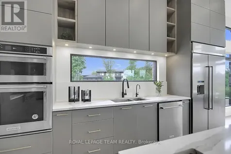 6865 Pebble Trail Way Ottawa ON K4P 0C4