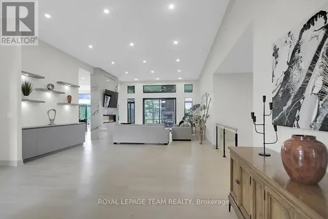 6865 Pebble Trail Way Ottawa ON K4P 0C4