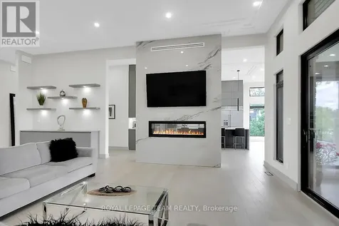 6865 Pebble Trail Way Ottawa ON K4P 0C4