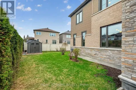 44 Hawks Landing Crescent Ottawa ON K2S 1W1