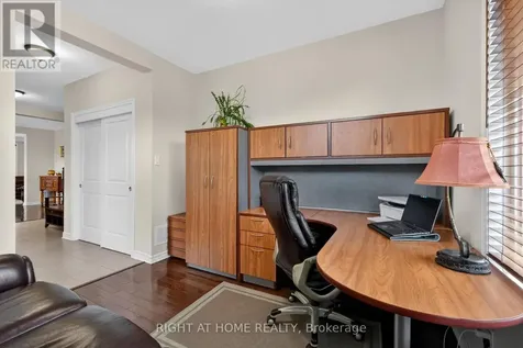 44 Hawks Landing Crescent Ottawa ON K2S 1W1