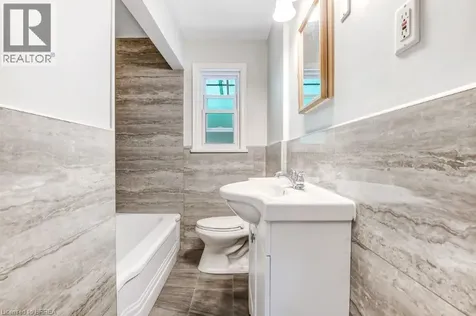 25 Henry Street Brantford ON N3R 1Z9