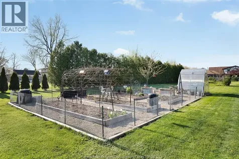 136 Lowes Sideroad Amherstburg ON N9V 1S2