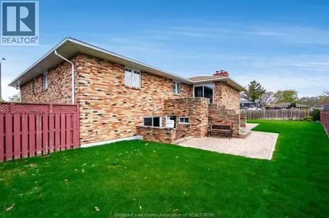 5 Lucy Crescent Leamington ON N8H 4S4
