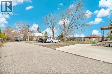 9572 Tecumseh Road Windsor ON N8R 1A2