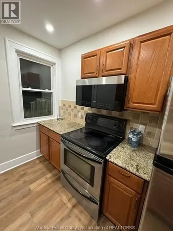 116 Elm Windsor ON N9A 5G8