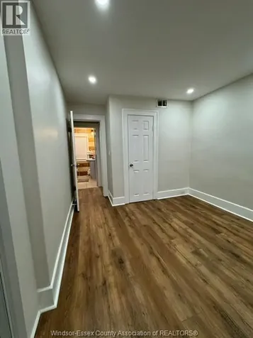 116 Elm Windsor ON N9A 5G8