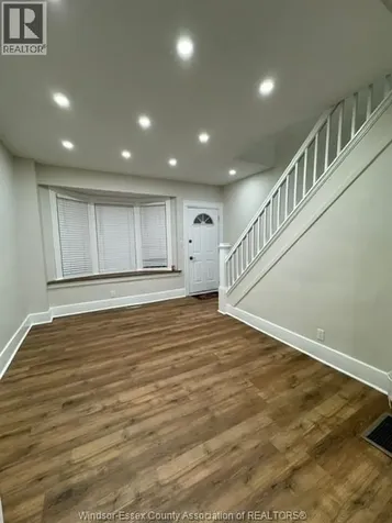 116 Elm Windsor ON N9A 5G8