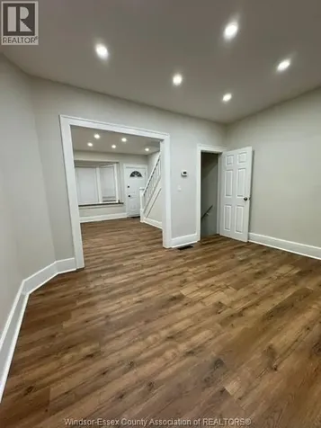116 Elm Windsor ON N9A 5G8