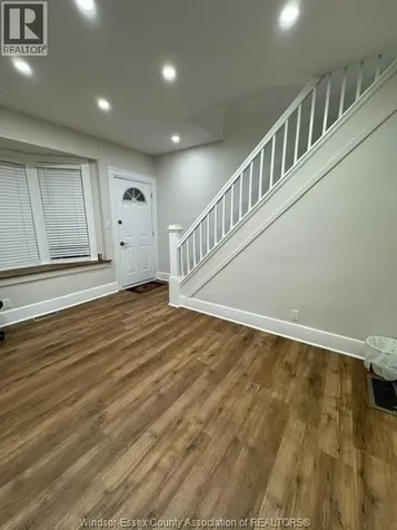 116 Elm Windsor ON N9A 5G8