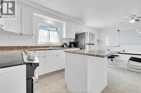 9572 Tecumseh Road Windsor ON N8R 1A2