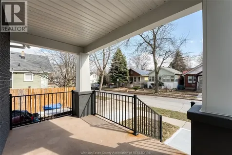 434 Grove Avenue Windsor ON N9A 6G2