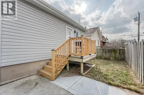434 Grove Avenue Windsor ON N9A 6G2