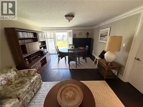 31 Bishop Tonnos Way Hamilton ON L9B 2L7