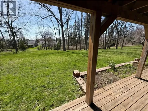 31 Bishop Tonnos Way Hamilton ON L9B 2L7