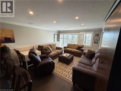 31 Bishop Tonnos Way Hamilton ON L9B 2L7