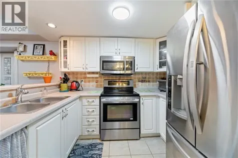 2737 King Street East Hamilton ON L8G 5H1
