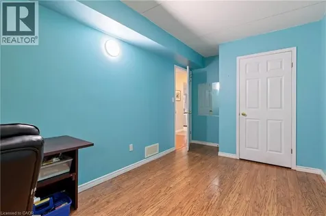 2737 King Street East Hamilton ON L8G 5H1