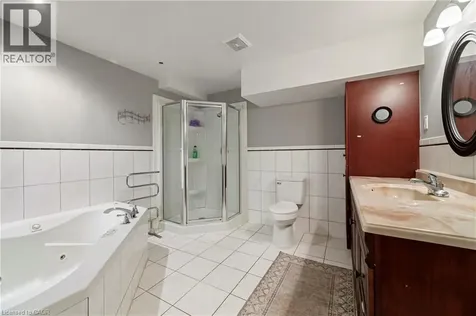 2737 King Street East Hamilton ON L8G 5H1