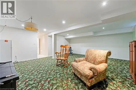2737 King Street East Hamilton ON L8G 5H1