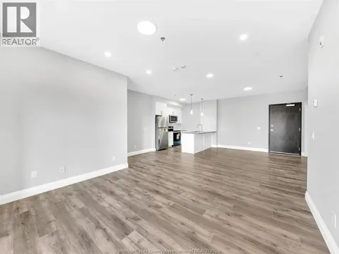 4785 Walker Road Windsor ON N9A 6J3