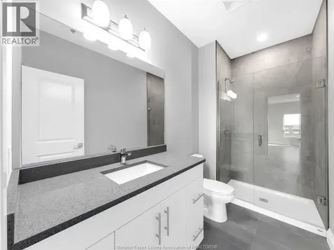 4785 Walker Road Windsor ON N9A 6J3