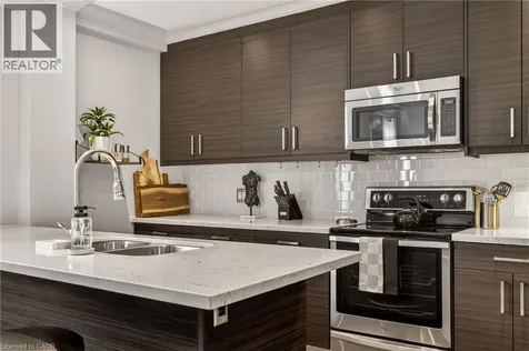 2 King Street West Dundas ON L9H 6Z1