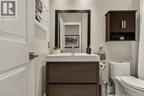 2 King Street West Dundas ON L9H 6Z1