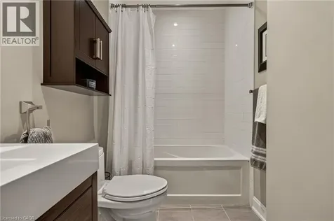 2 King Street West Dundas ON L9H 6Z1