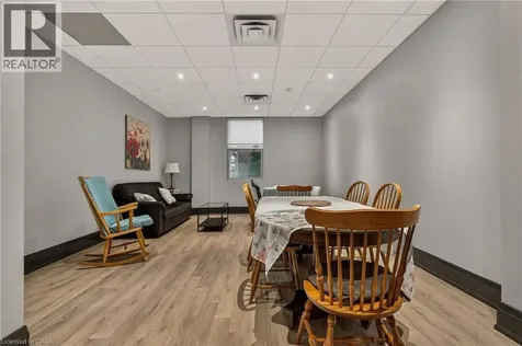 2 King Street West Dundas ON L9H 6Z1