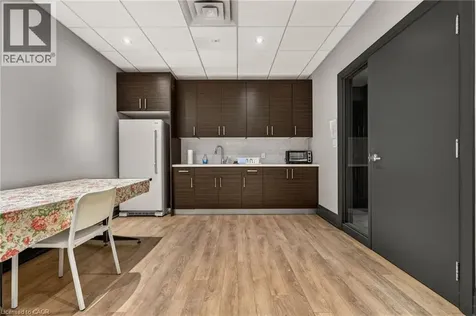 2 King Street West Dundas ON L9H 6Z1